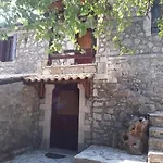 Traditional * Alexandros