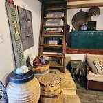Traditional * Alexandros