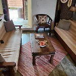 Apartment Traditional