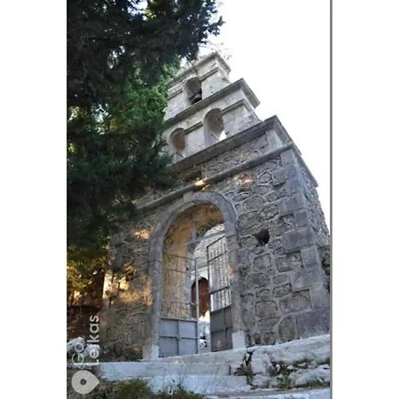 Traditional Apartamento Alexandros