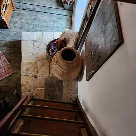 דירה Traditional *