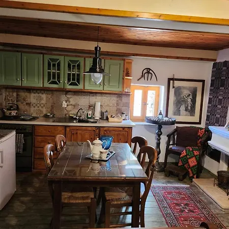 Traditional * Alexandros